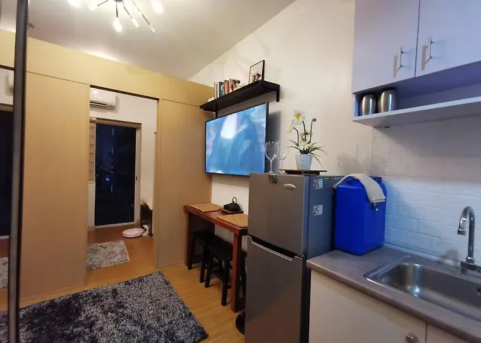 Lot's Pad Nr Bgc Apartment *