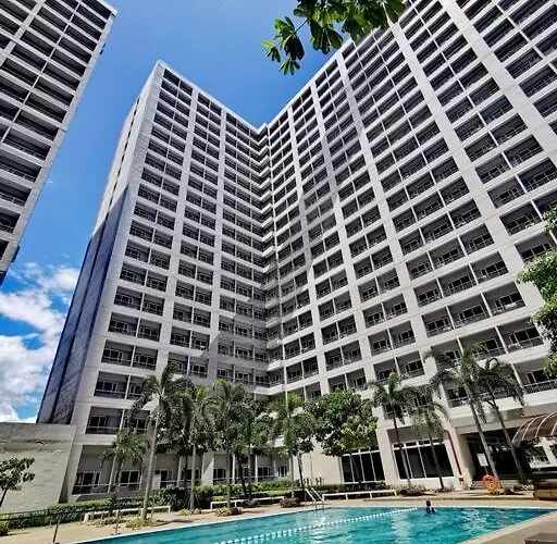 Lot's Pad Nr Bgc Apartment Manila
