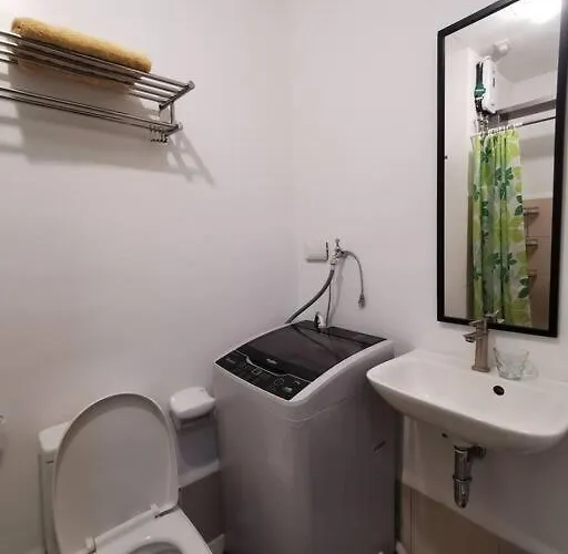 Apartment Lot's Pad Nr Bgc *