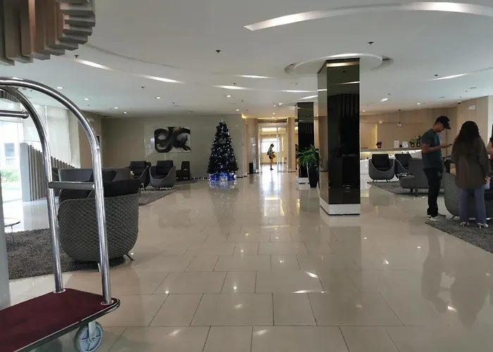 Apartment Lot's Pad Nr Bgc *