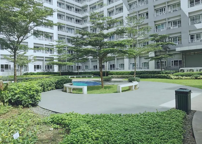 Lot's Pad Nr Bgc Apartment Manila